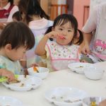 保育所給食風景